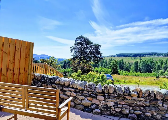Kaoglen Apollo-Hot Tub-Cairngorms-Pet Friendly
