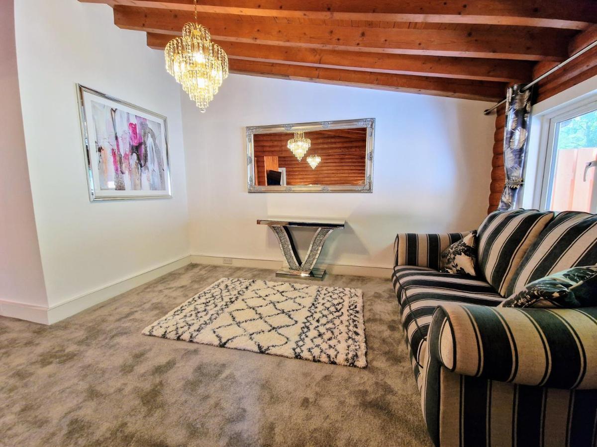 Lodge Kaoglen Apollo-hot Tub-cairngorms-pet Friendly *